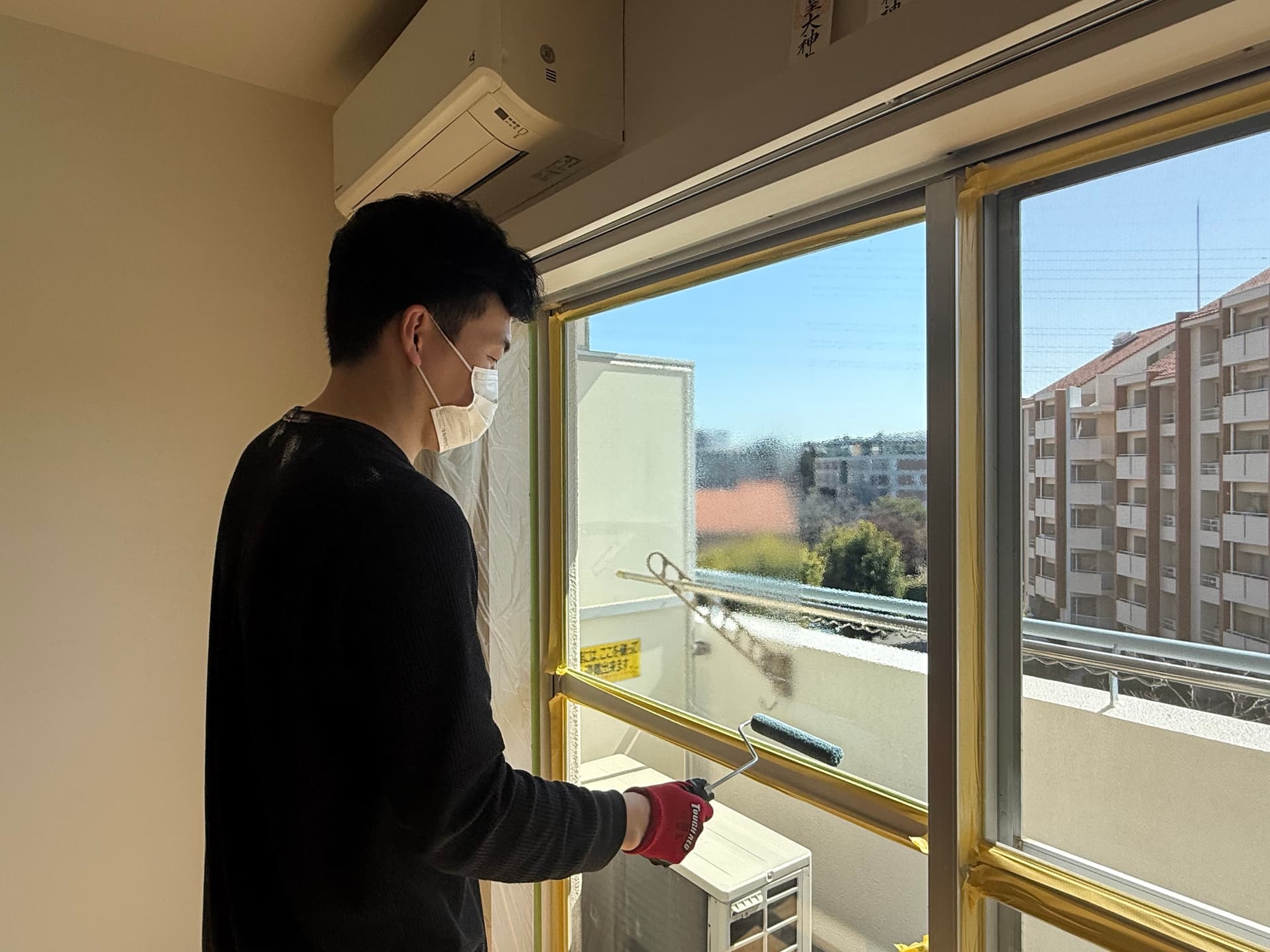 窓ガラス清掃の様子